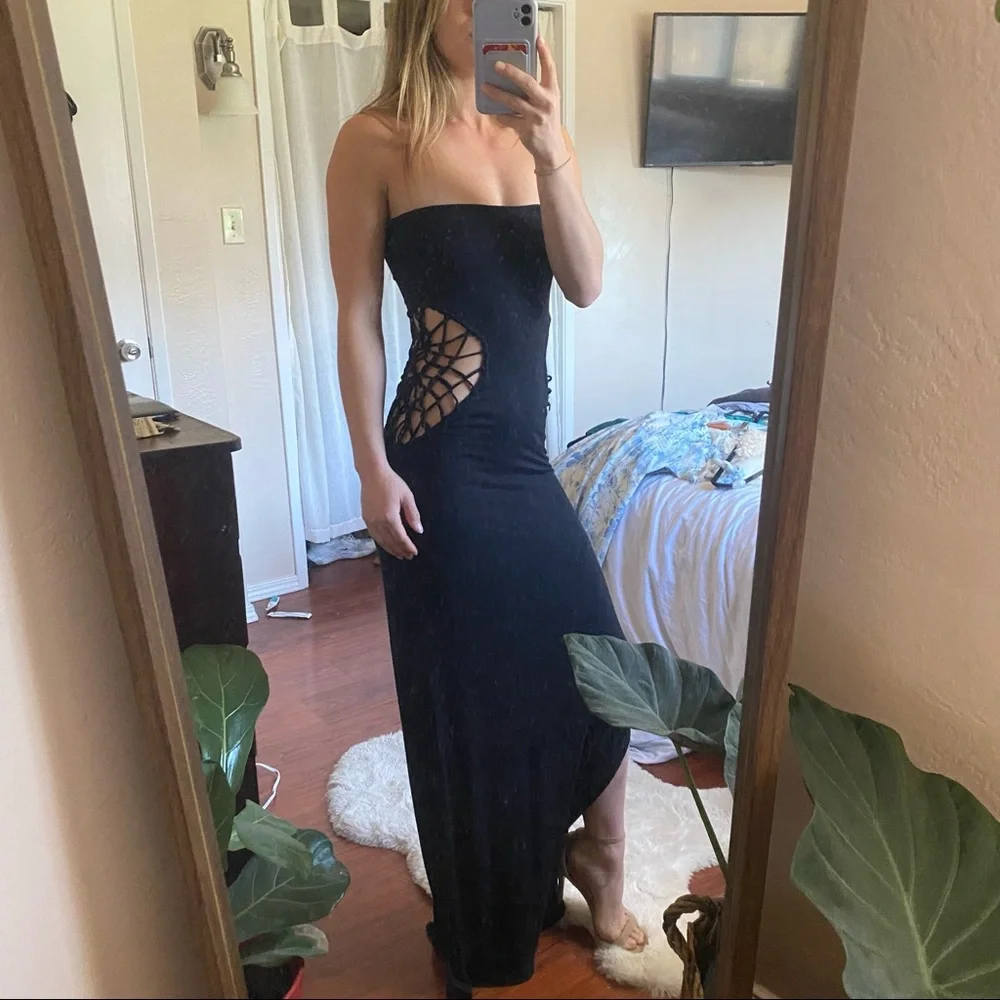 Indah Maxi Dress - Picture 11 of 11